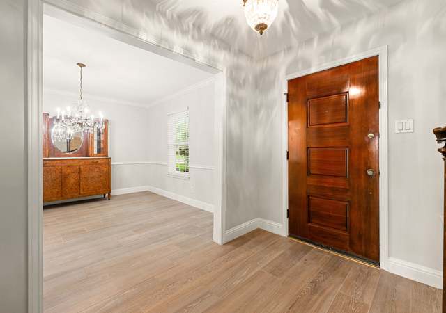 Photo of 7543 Maple Tree Dr, Houston, TX 77088