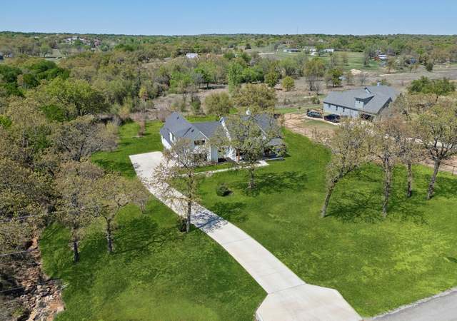Photo of 136 Grace Vw Rd, Weatherford, TX 76088