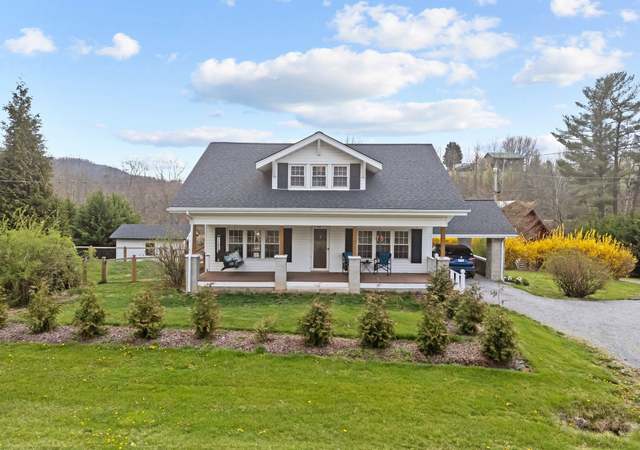 Property at 1266 Crabtree Rd, Waynesville, NC 28785, 4 beds, 2 baths