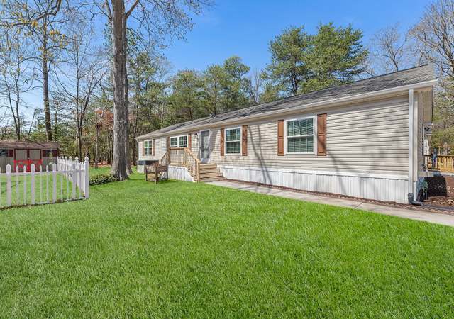 Property at 33047 Suburban Blvd, Lewes, DE 19958, 3 beds, 2 baths
