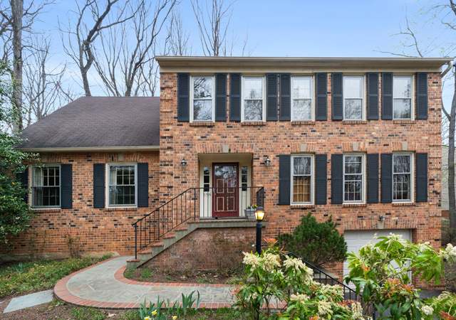 Photo of 11506 Purple Beech Dr, Reston, VA 20191
