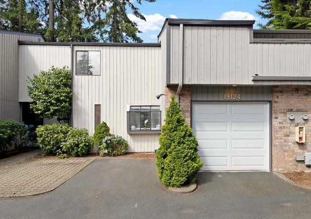 Property at 19124 Ballinger Way NE #124, Lake Forest Park, WA 98155, 2 beds, 1.5 baths