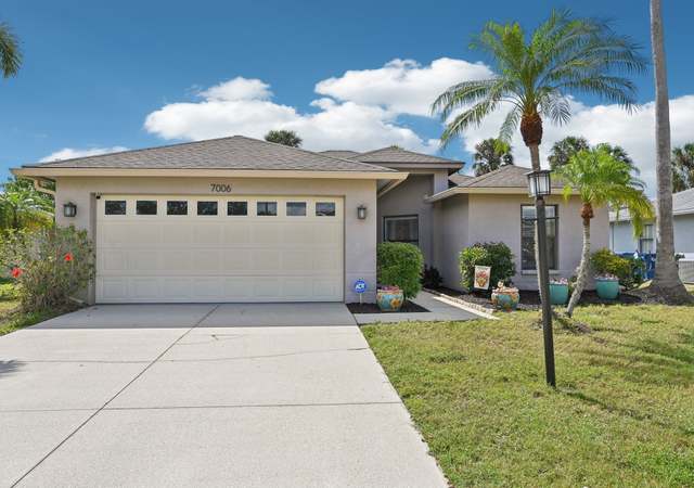 Property at 7006 44th Ct E, Sarasota, FL 34243, 3 beds, 2 baths