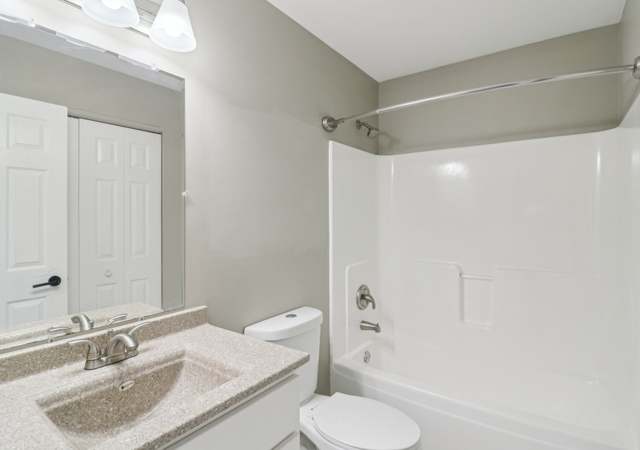 Photo of 852 Black Cherry Ln, Round Lake Heights, IL 60073
