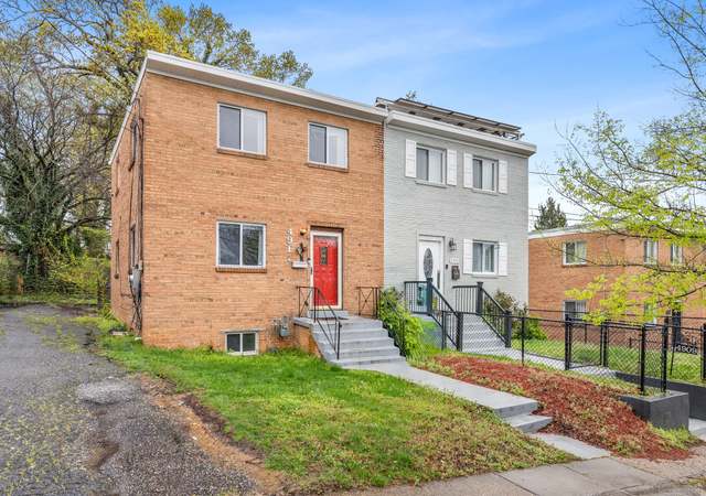 Property at 4911 Fitch Pl NE, Washington, DC 20019, 3 beds, 1.5 baths