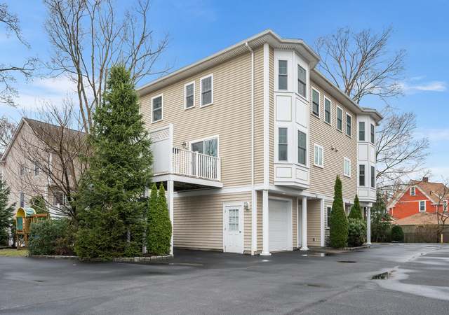 Photo of 73 South St #1, Waltham, MA 02453