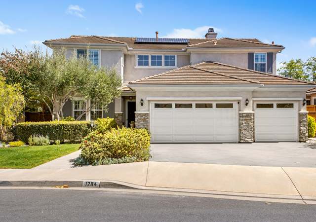 Property at 1284 Panorama Ridge Rd, Oceanside, CA 92056, 4 beds, 3 baths