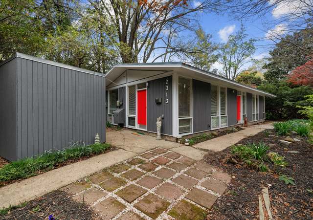 Property at 2313 Glasgow Rd, Alexandria, VA 22307, 4 beds, 1.5 baths