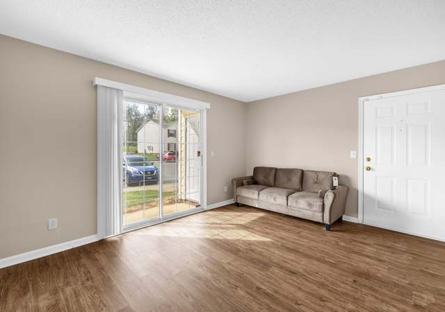 Photo of 511 Mystic Dr, Greensboro, NC 27406