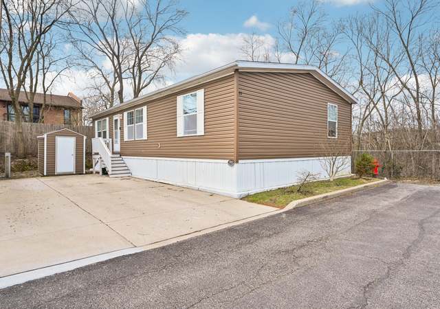 Property at 99 S Branch Rd, Northfield, IL 60093, 4 beds, 2 baths