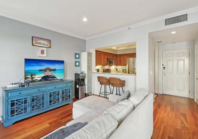 Property at 620 State St #317, San Diego, CA 92101, 1 bed, 1 bath