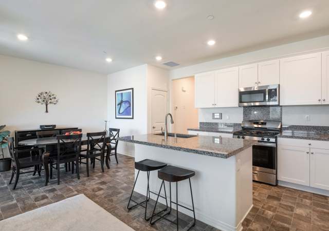 Property at 16540 Wyndham Ln #10, Fontana, CA 92336, 2 beds, 2.5 baths