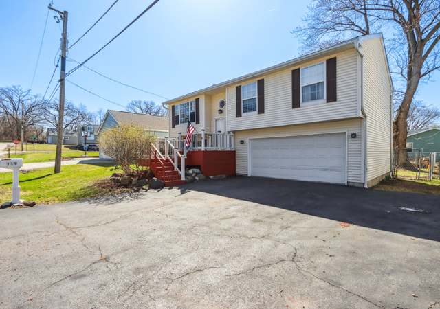 Photo of 119 Morningside Dr, Lakemoor, IL 60051