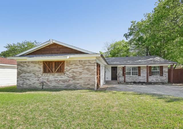 Property at 4122 Spokane St, Irving, TX 75062, 4 beds, 3 baths