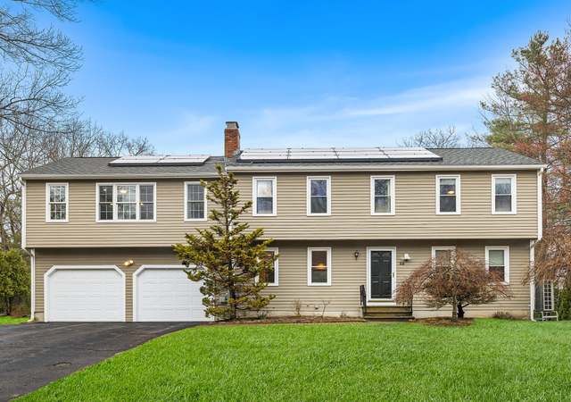 Property at 29 Hammond Rd, Hopedale, MA 01747, 4 beds, 2.5 baths