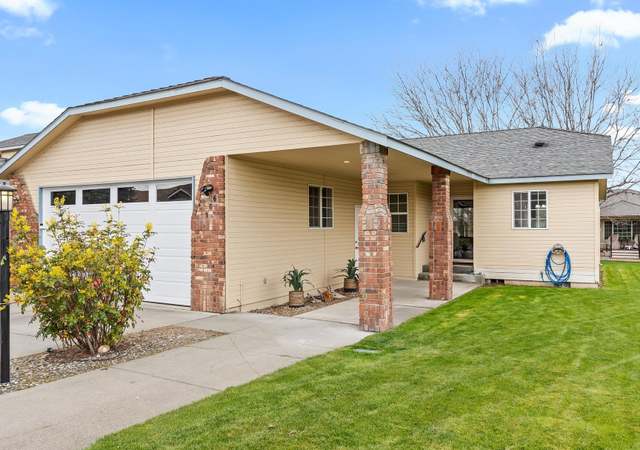 Property at 106 Tamarron Ln, Pasco, WA 99301, 3 beds, 2 baths