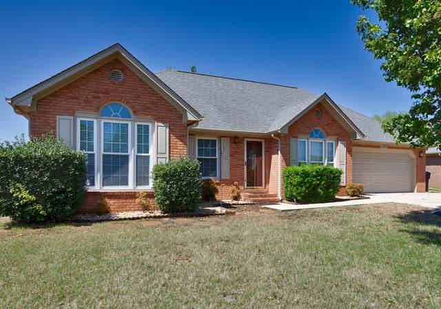 Property at 2801 Revere Ave SW, Decatur, AL 35603, 3 beds, 2 baths