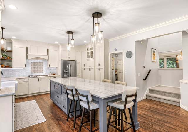 Photo of 20024 NE 188th Pl, Woodinville, WA 98077