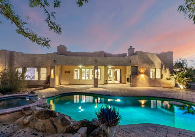 Property at 43 E Desert Hills Dr, Phoenix, AZ 85086, 4 beds, 3 baths