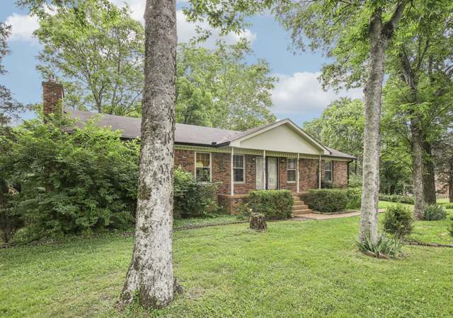 Property at 607 Clifton Dr, Goodlettsville, TN 37072, 4 beds, 3 baths