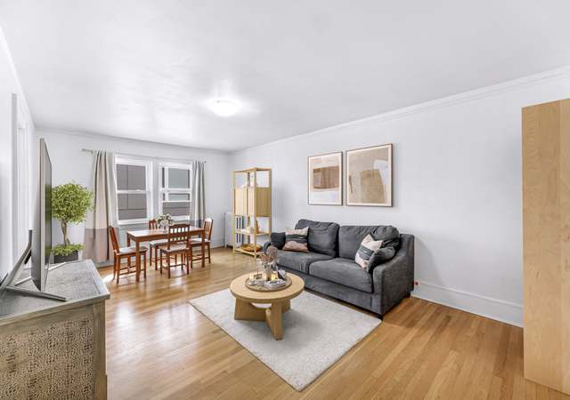 Property at 4725 15th Ave NE #37, Seattle, WA 98105, 1 bath