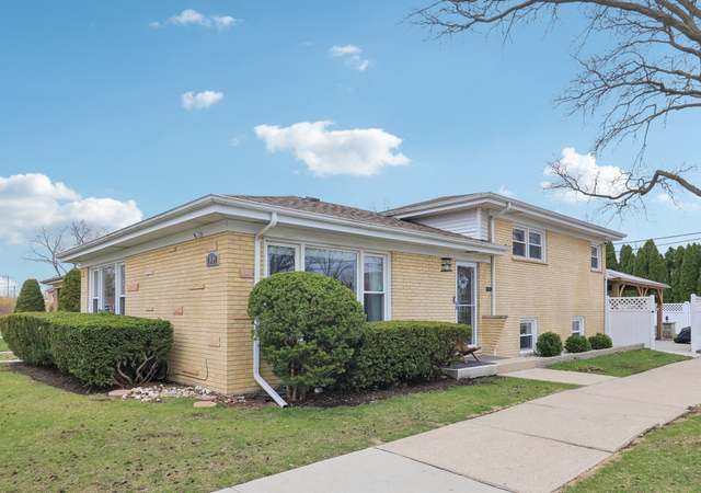 Property at 7901 E Prairie Rd, Skokie, IL 60076, 3 beds, 2 baths