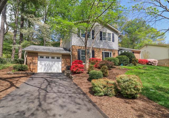 Property at 1847 Foxstone Dr, Vienna, VA 22182, 4 beds, 2.5 baths