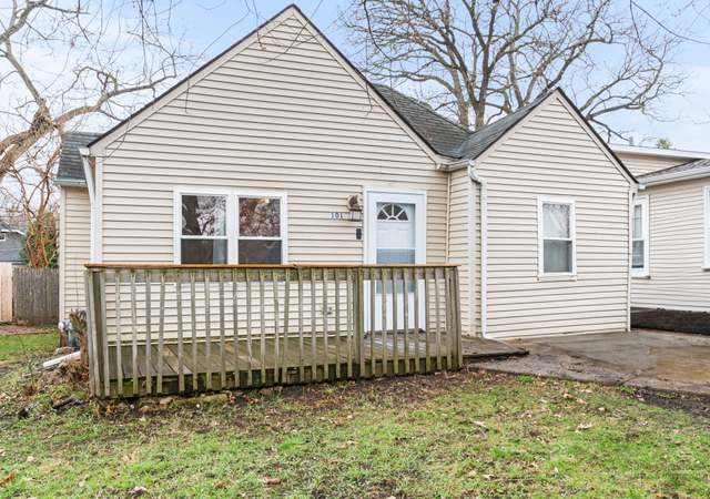 Property at 101 Beachview Dr, Round Lake Beach, IL 60073, 3 beds, 1 bath