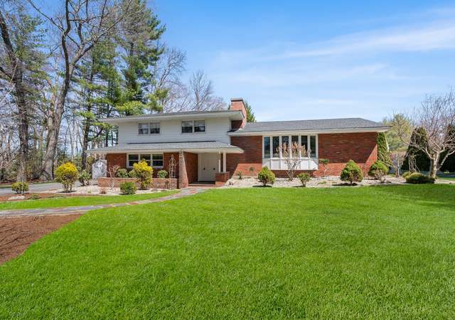 Property at 223 Chickering Rd, North Andover, MA 01845, 3 beds, 2.5 baths