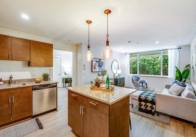 Property at 626 4th Ave W #104, Seattle, WA 98119, 1 bed, 1 bath