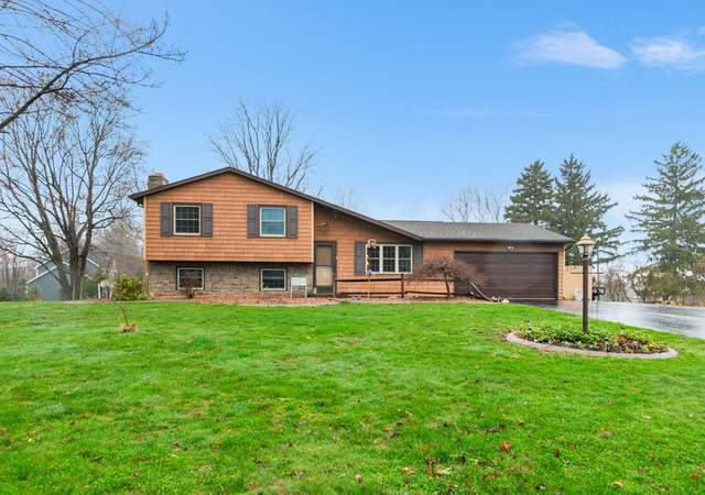 Property at 1362 Robin Hood Ln, Webster, NY 14580, 3 beds, 2 baths