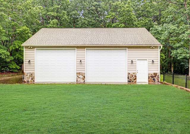 Photo of 63 Town And Country Dr, Fredericksburg, VA 22405