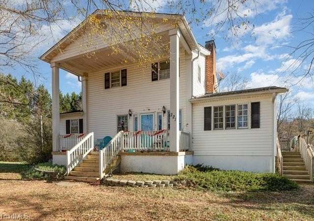 Photo of 221 Dogtrot Rd, Mocksville, NC 27028