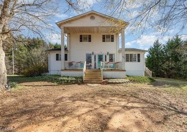 Property at 221 Dogtrot Rd, Mocksville, NC 27028, 4 beds, 2.5 baths