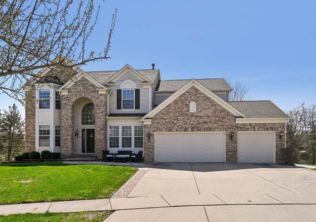Property at 9 Thistle Ct, Streamwood, IL 60107, 5 beds, 4.5 baths