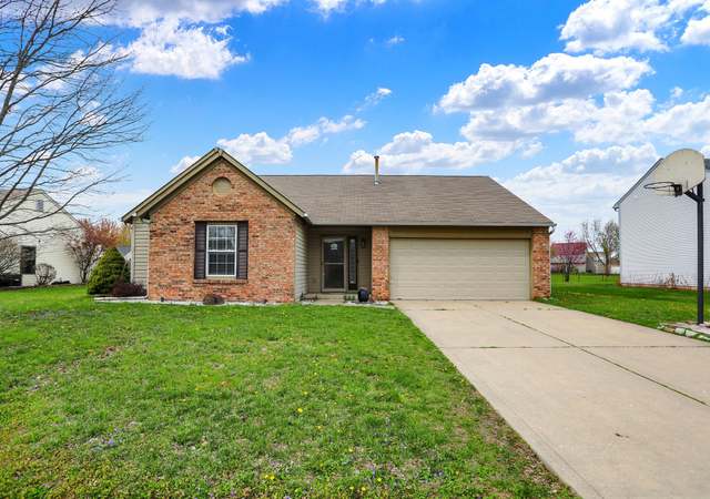 Property at 8312 Eagles Nest Dr, Avon, IN 46123, 3 beds, 2 baths
