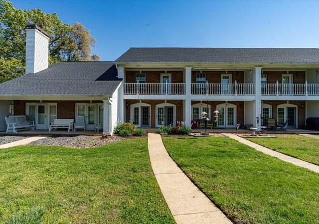 Property at 80 Ridgeway Dr, Chattanooga, TN 37415, 2 beds, 2.5 baths