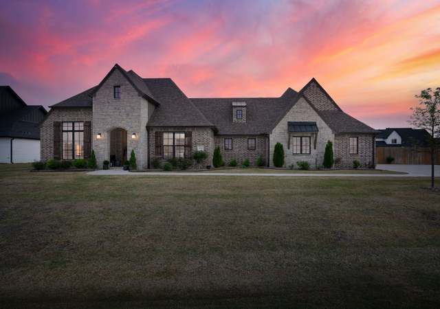 Property at 4712 E 177th Pl S, Bixby, OK 74008, 4 beds, 2.5 baths