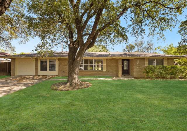 Property at 5509 Crosswind, Windcrest, TX 78239, 3 beds, 2 baths