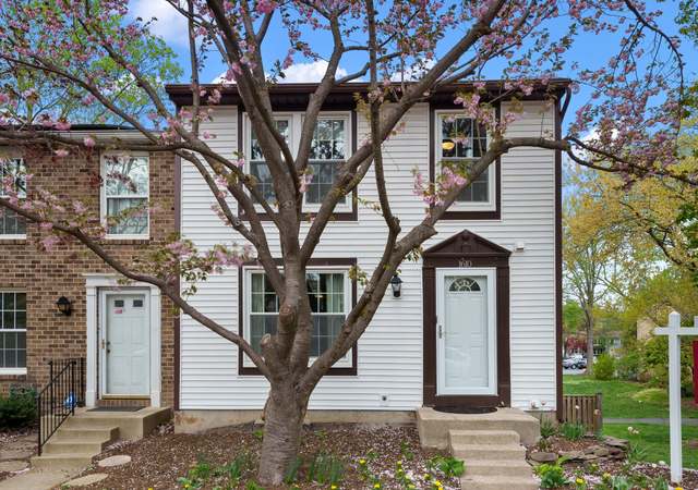 Property at 1610 Sierra Woods Dr, Reston, VA 20194, 3 beds, 3 baths