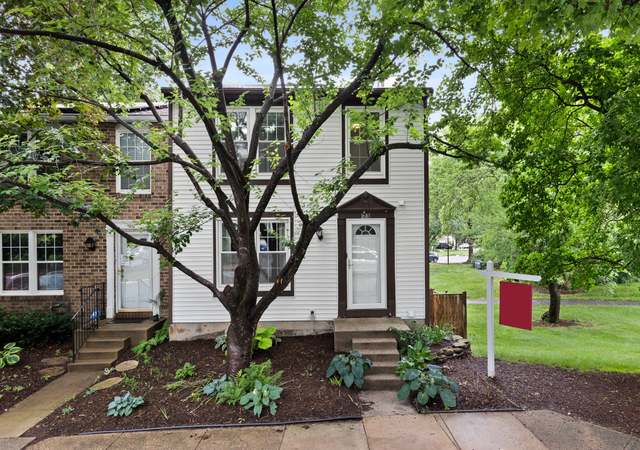 Property at 1610 Sierra Woods Dr, Reston, VA 20194, 3 beds, 3 baths