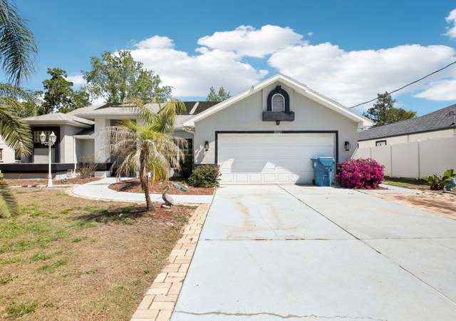 Property at 10021 Elgin Blvd, Spring Hill, FL 34608, 4 beds, 2 baths