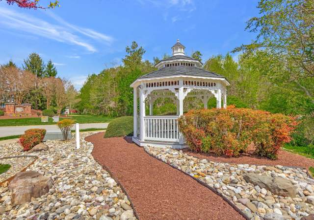 Photo of 251 Williamsburg Cir, La Plata, MD 20646