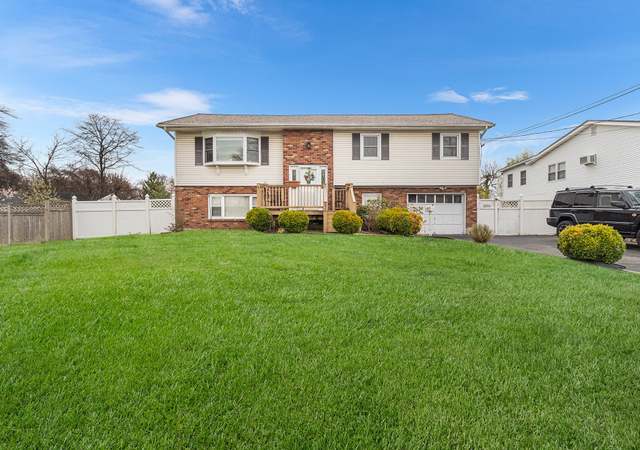 Property at 116 Independence Ave, Babylon, NY 11702, 5 beds, 2.5 baths