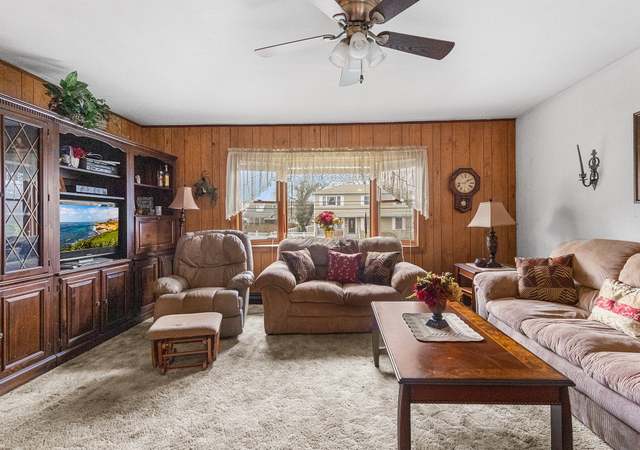 Photo of 116 Independence Ave, Babylon, NY 11702