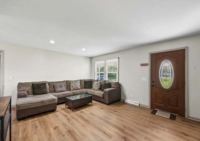 Photo of 109 Walnut Dr, Fredericksburg, VA 22405