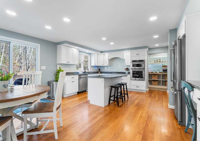 Photo of 2 Claudette Cir, Framingham, MA 01701