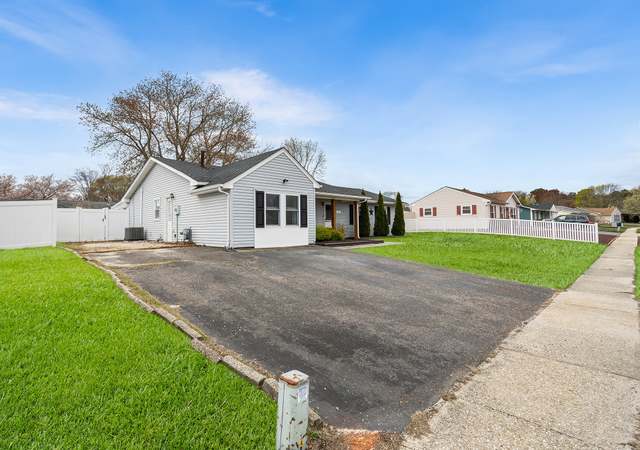 Photo of 10 Oneida Ave, Waretown, NJ 08758