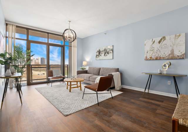 Property at 233 E 13th St #804, Chicago, IL 60605, 1 bed, 1 bath