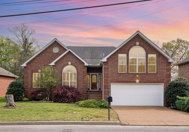 Property at 6636 Sugar Valley Dr, Nashville, TN 37211, 3 beds, 2.5 baths